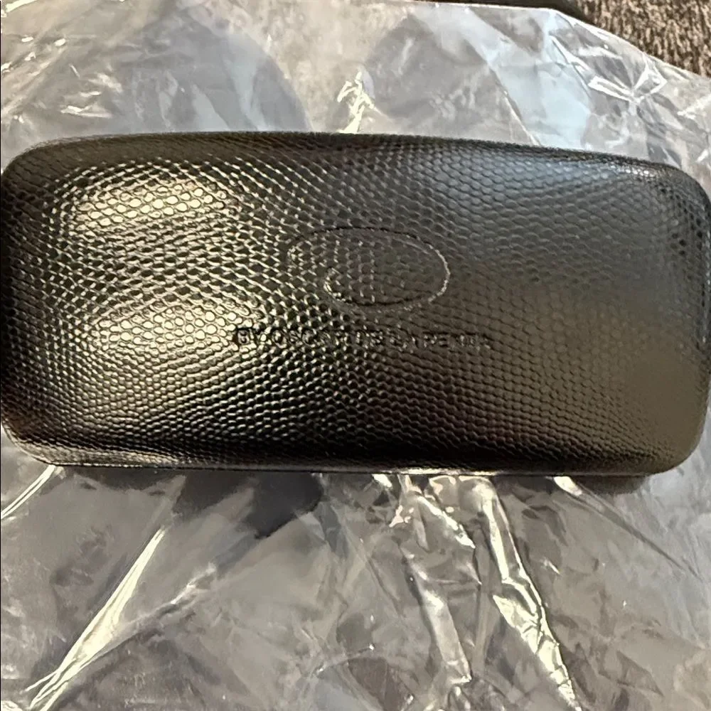Oscar de la Renta Black Case with Red Interior